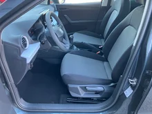SEAT Arona Reference Edition 1.0 TSI in Magnet-Grau Metallic