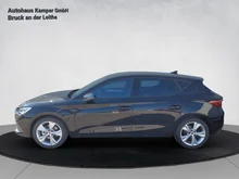 SEAT Leon FR Edition 1.5 TSI 115 PS in Nacht-Schwarz Metallic