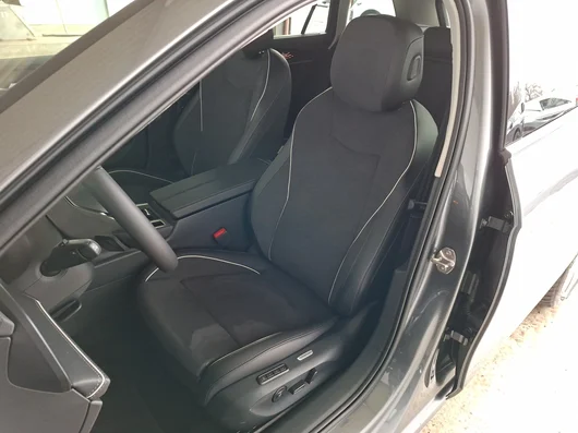 Bild eines VW Passat Variant Business TDI DSG