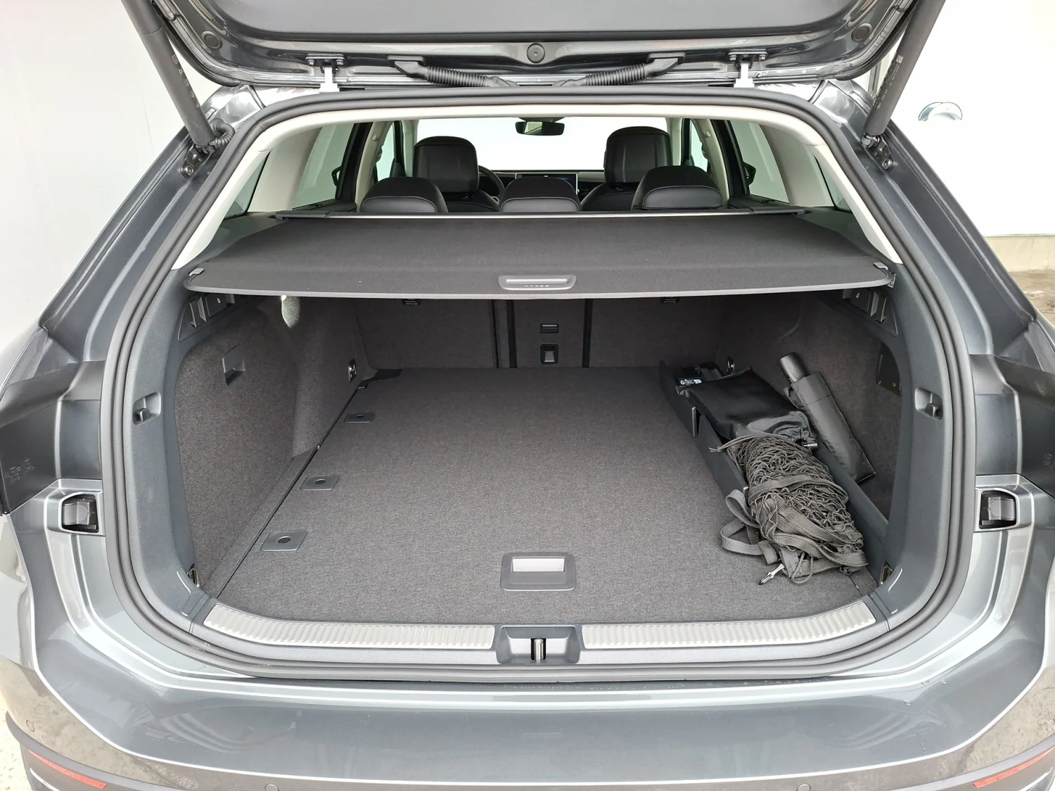 Bild eines VW Passat Variant Business TDI DSG