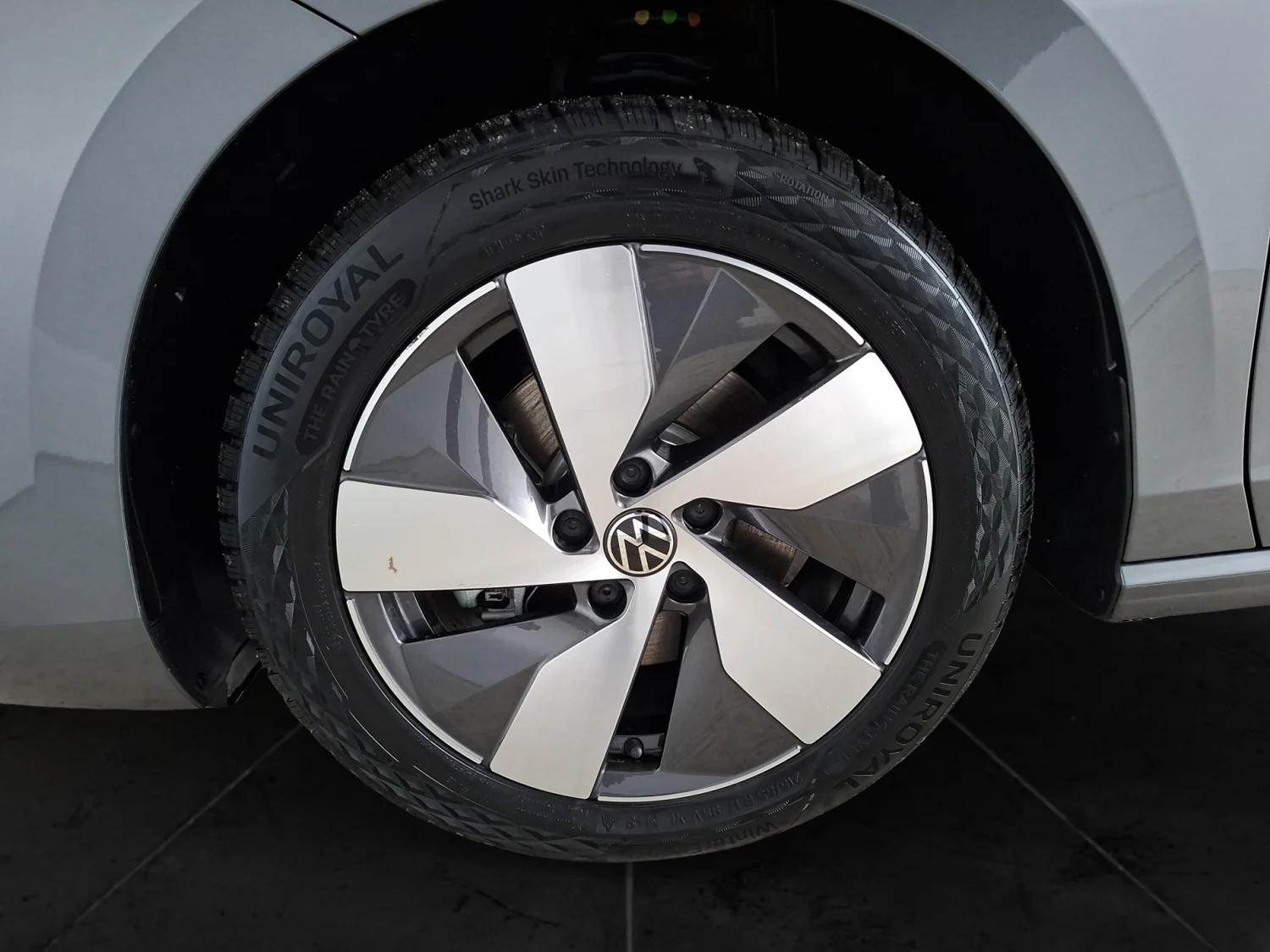 Bild eines VW Passat Variant Business TDI DSG