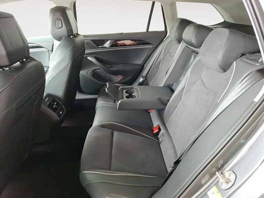 Bild eines VW Passat Variant Business TDI DSG