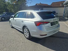 Škoda Octavia Combi Premium TDI DSG in Brillant-Silber Metallic