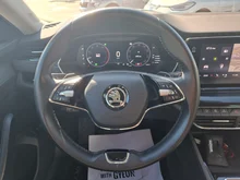 Škoda Octavia Combi Premium TDI DSG in Brillant-Silber Metallic
