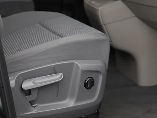 Bild eines VW Multivan Business ÜH TDI