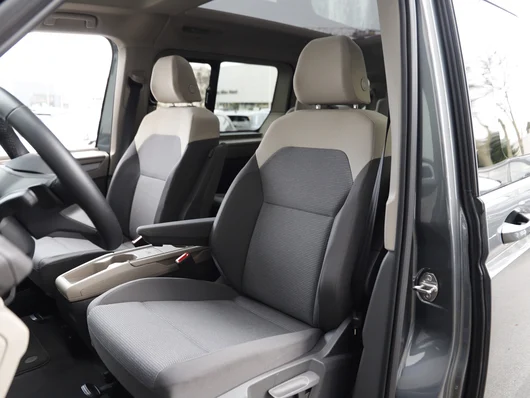 Bild eines VW Multivan Business ÜH TDI