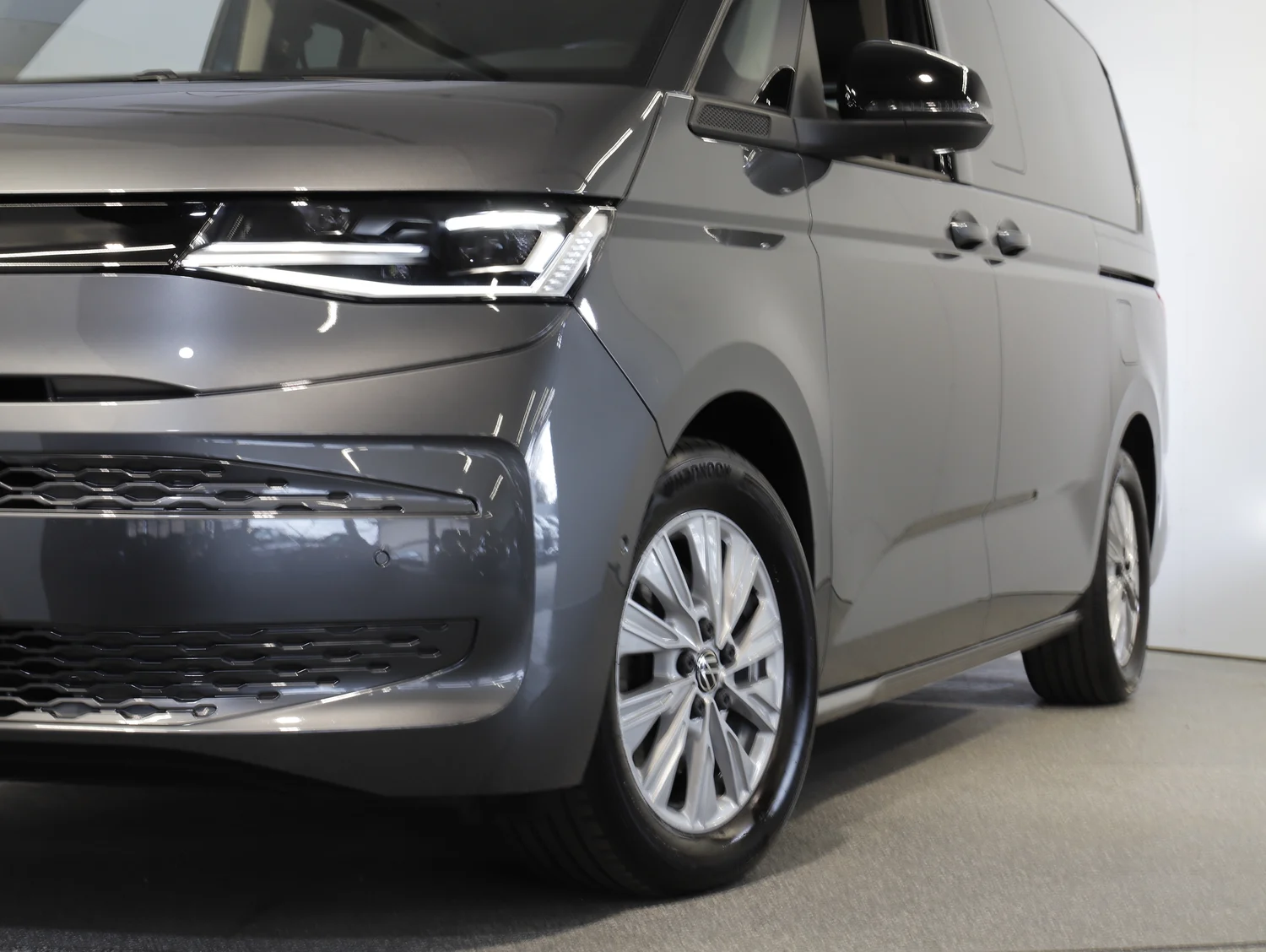 Bild eines VW Multivan Business ÜH TDI