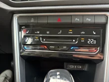 VW T-Roc Friends TSI DSG in Grenadillschwarz Metallic