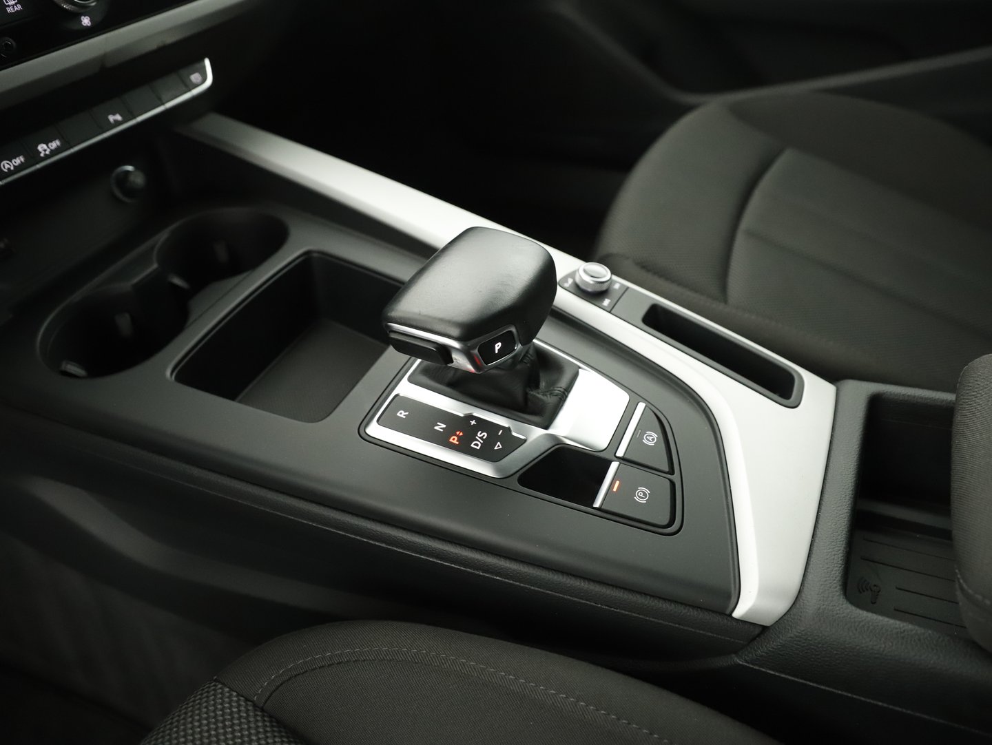 Audi A4 Avant 35 TFSI advanced | Bild 19 von 23