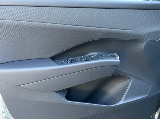 Bild eines VW T-Roc Life eTSI DSG