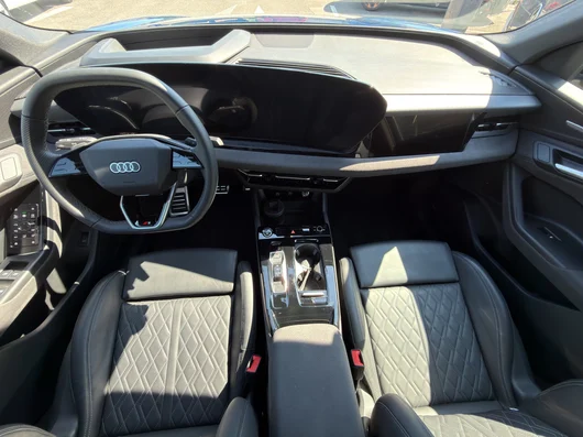 Bild eines Audi Q6 Sportback e-tron quattro