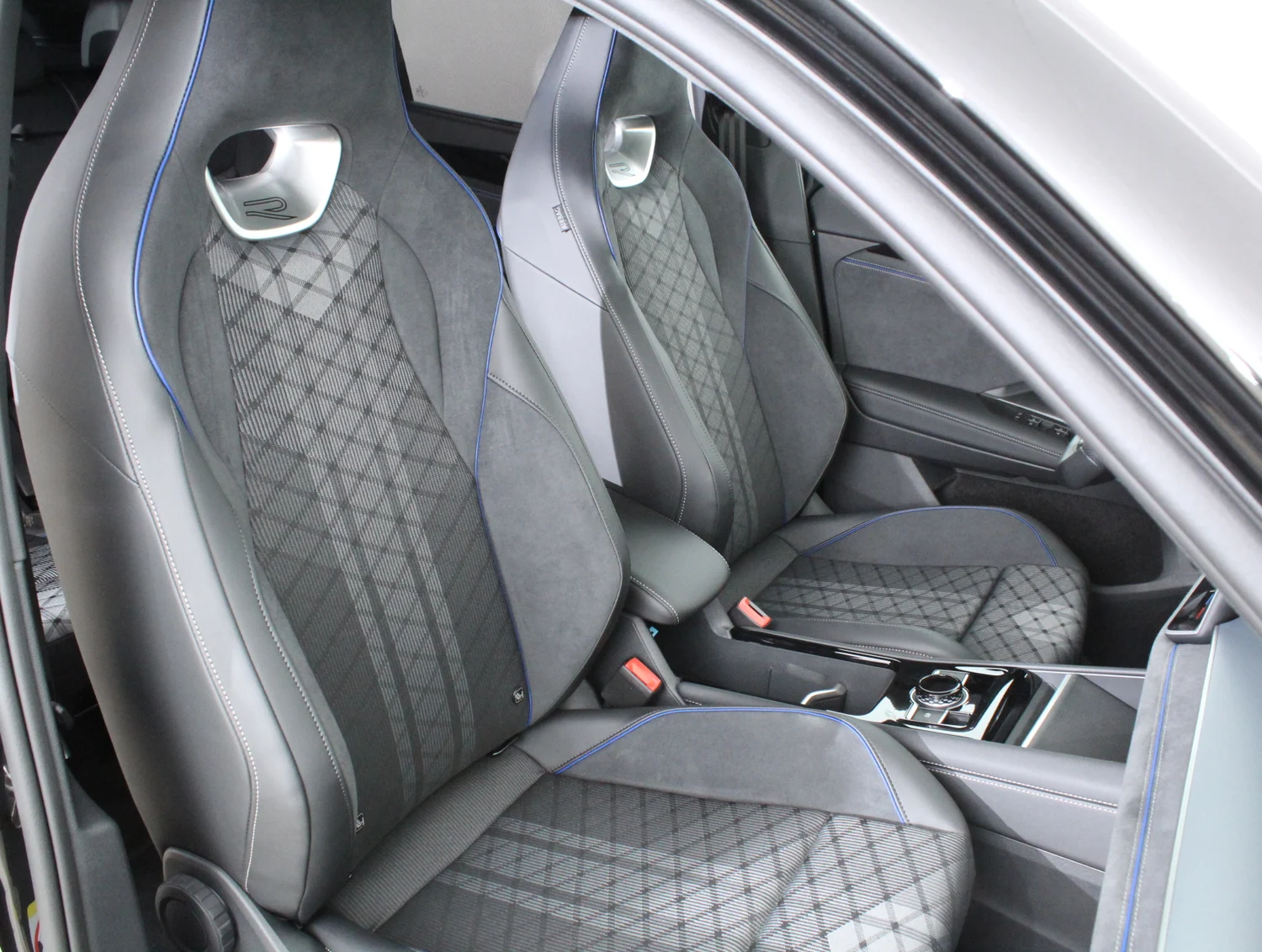 Bild eines Tayron R-Line TDI 4MOTION DSG