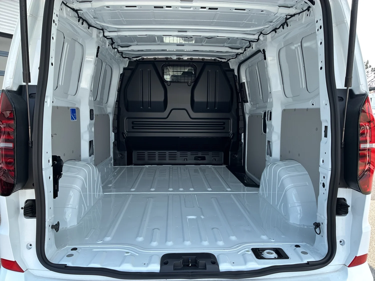 Bild eines VW Transporter Kastenwagen TDI