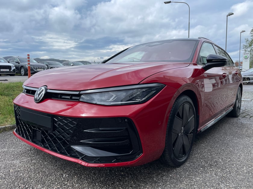 VW Passat Variant R-Line TDI 4MOTION DSG