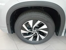 VW Tayron Friends eTSI DSG in Oyster Silver Metallic