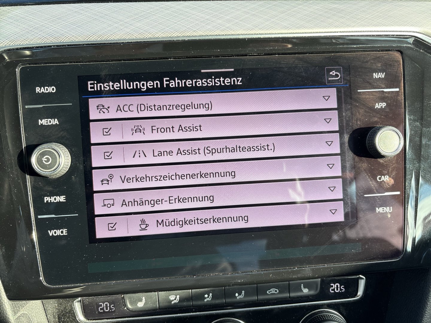 VW Passat Business TDI | Bild 15 von 23