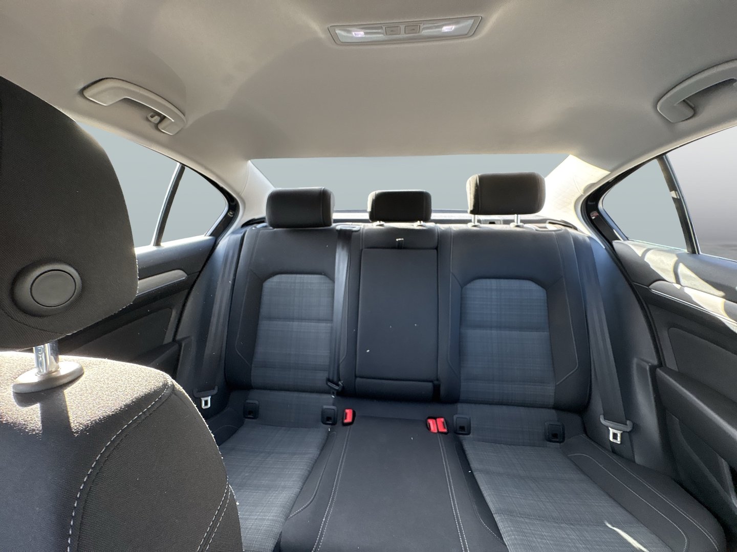 VW Passat Business TDI | Bild 18 von 23