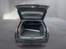Škoda Superb Combi Selection TDI DSG in Ebony-Schwarz Metallic
