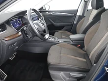 Škoda Octavia Combi 4x4 SCOUT TDI DSG in LAVA-BLAU METALLIC