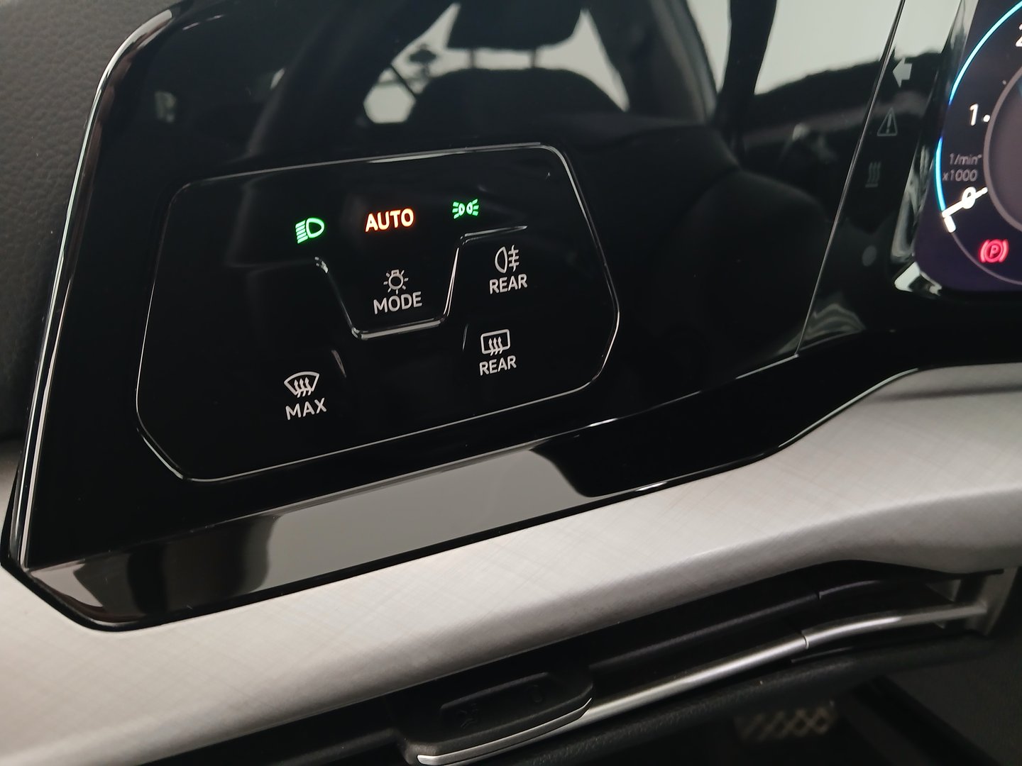 VW Golf Variant Life TDI DSG | Bild 12 von 28