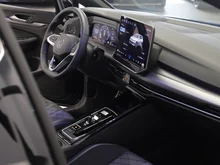VW Golf Sport mHEV TSI DSG in Grenadillschwarz Metallic