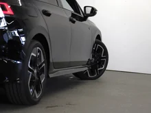 VW Golf Sport mHEV TSI DSG in Grenadillschwarz Metallic