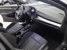 VW Golf Sport mHEV TSI DSG in Grenadillschwarz Metallic