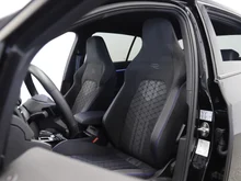 VW Golf Sport mHEV TSI DSG in Grenadillschwarz Metallic