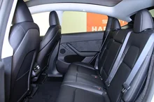 Tesla Model Y Long Range AWD 75kWh in pearl white