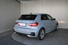 Thumbnail-Foto von Fahrzeug