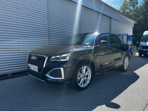 Audi Q2 30 TDI admired