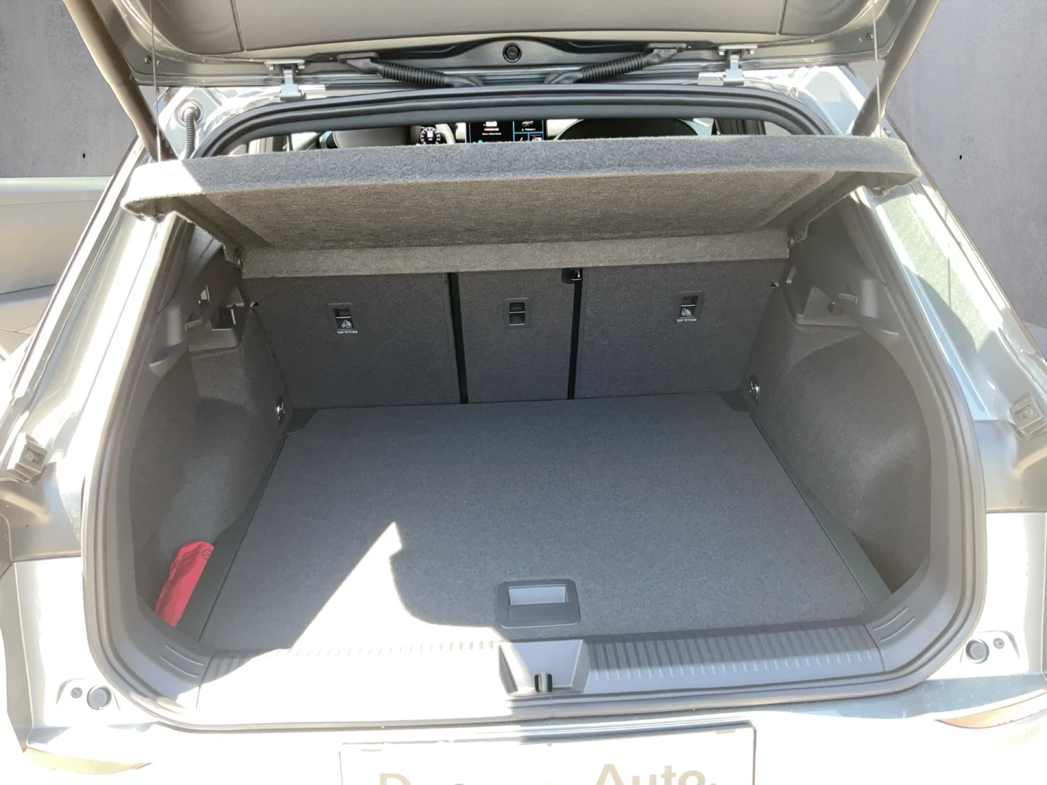 Bild eines VW T-Roc R-Line eTSI DSG