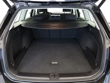 VW Passat Variant Business TDI DSG in Mangangrau Metallic