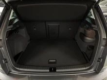 Škoda Karoq 4x4 Selection TDI DSG in Graphit-Grau Metallic