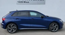 Audi A3 Sportback 30 TFSI in 2D Navarrablau Metallic