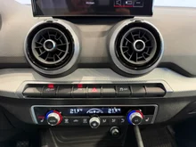 Audi Q2 30 TFSI admired in brillantschwarz klar