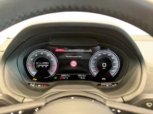 Audi Q2 30 TFSI admired in brillantschwarz klar