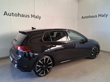 VW Golf Life TSI ACT in Deep Black Perleffekt