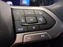 VW Golf Life TSI ACT in Deep Black Perleffekt