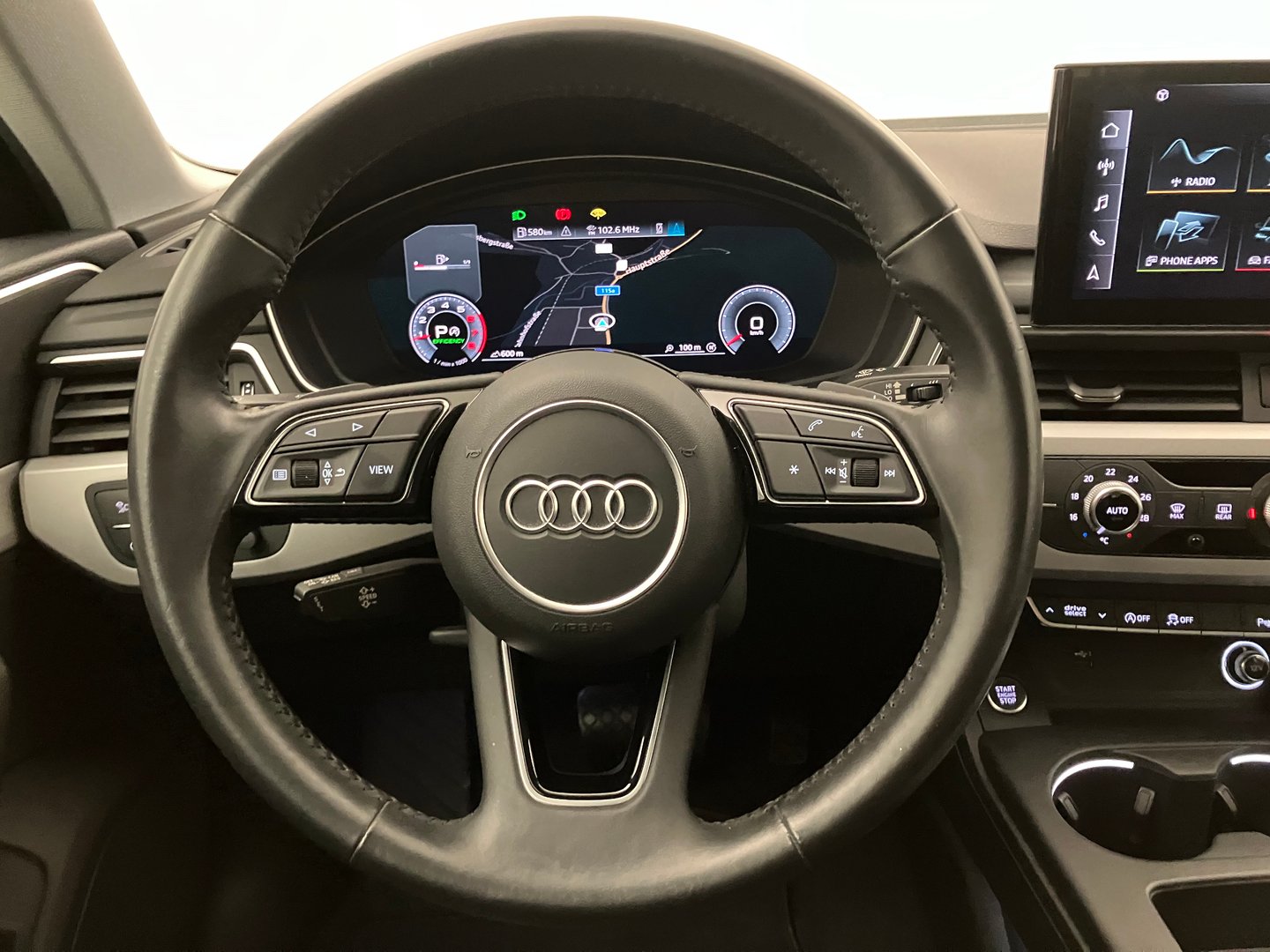 Audi A4 Limousine 40 TFSI advanced | Bild 13 von 27