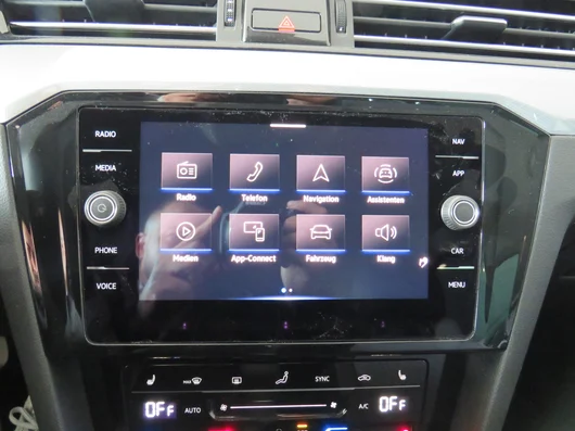 Bild eines VW Passat Variant Business TDI