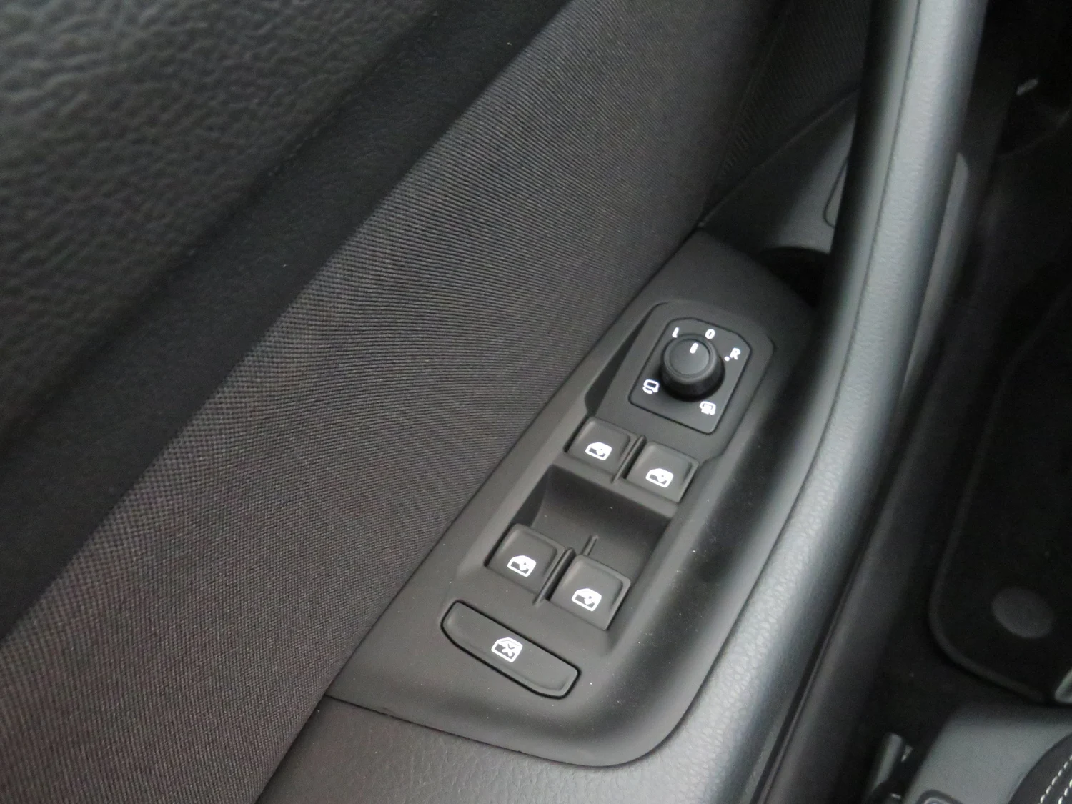 Bild eines VW Passat Variant Business TDI