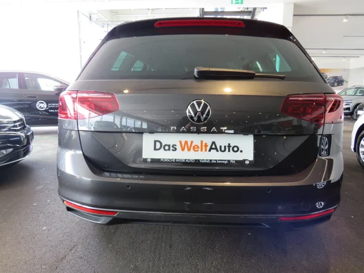 Bild eines VW Passat Variant Business TDI