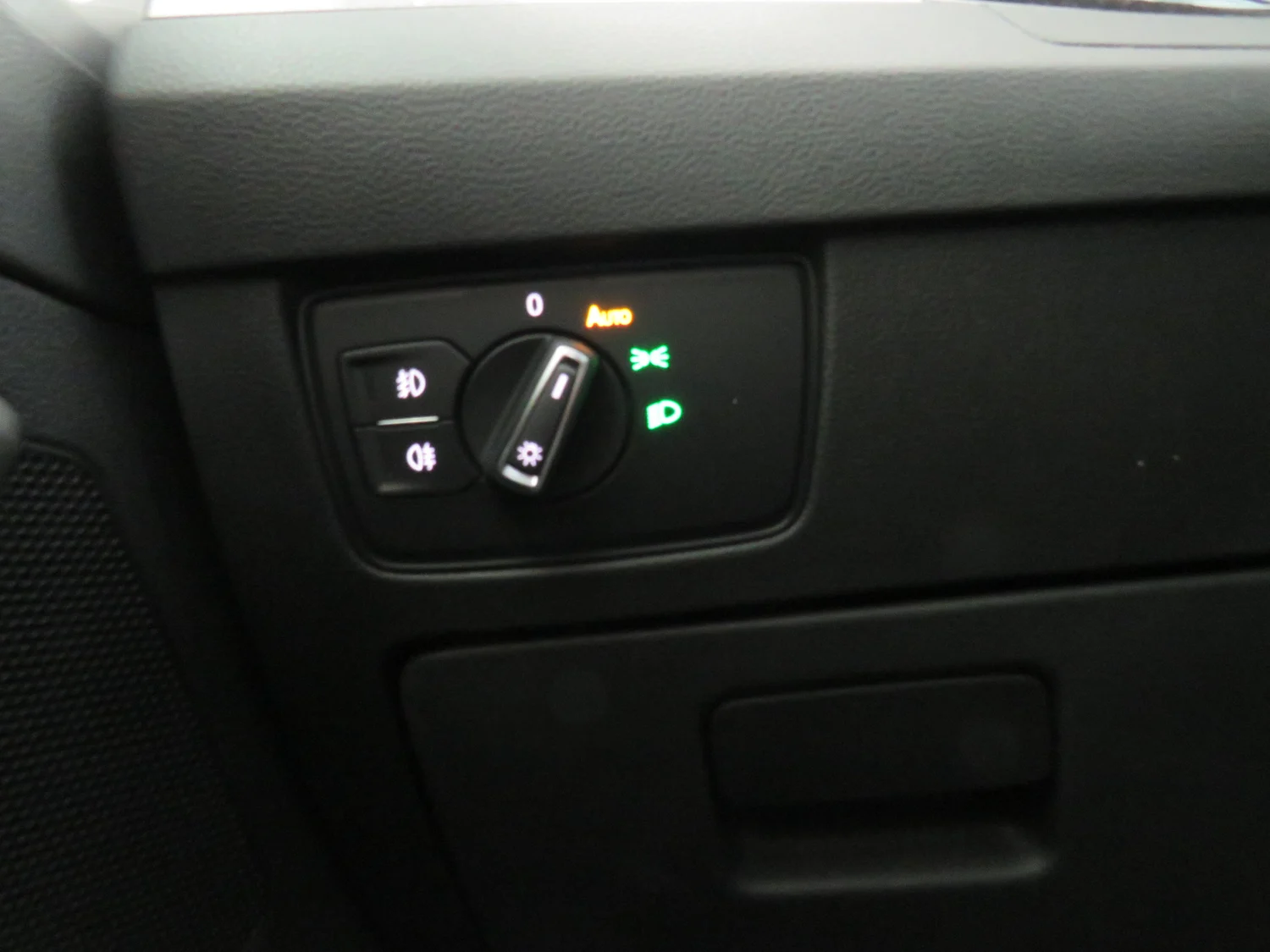 Bild eines VW Passat Variant Business TDI