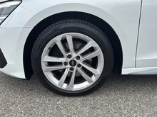 Audi A3 Sportback 30 TFSI select in ibisweiß
