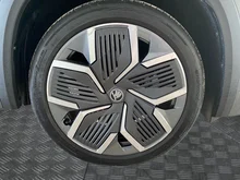 Škoda Kodiaq Sportline iV TSI DSG in Graphit-Grau Metallic
