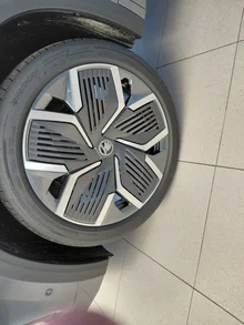 Thumbnail-Foto von Fahrzeug