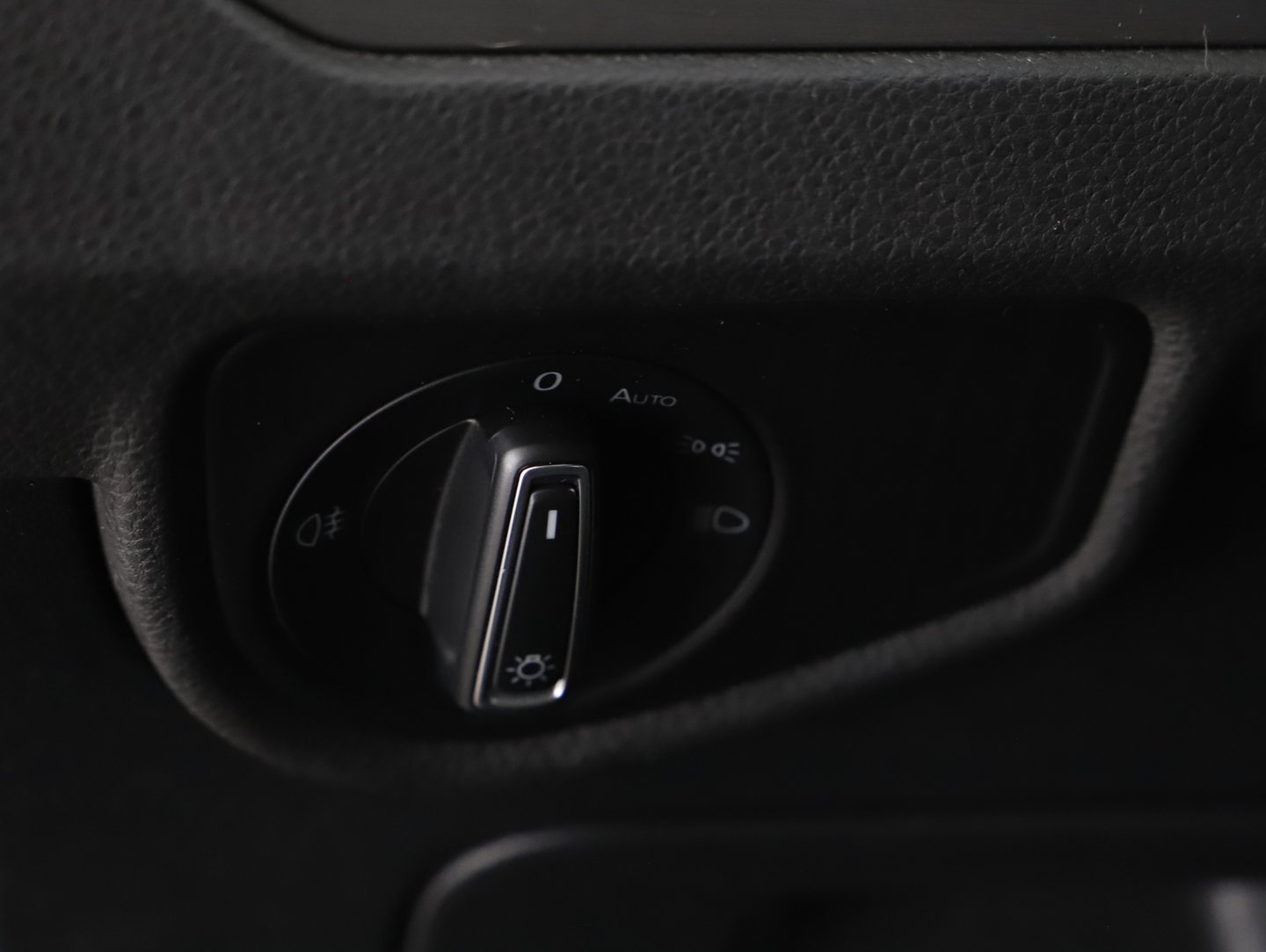 VW Touran Sky TDI DSG | Bild 6 von 24