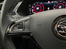 Škoda Superb Combi 4x4 SPORTLINE TDI DSG in Quarz-Grau Metallic