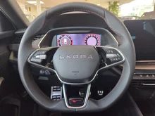 Škoda Octavia Combi RS in Moon-Weiß Metallic